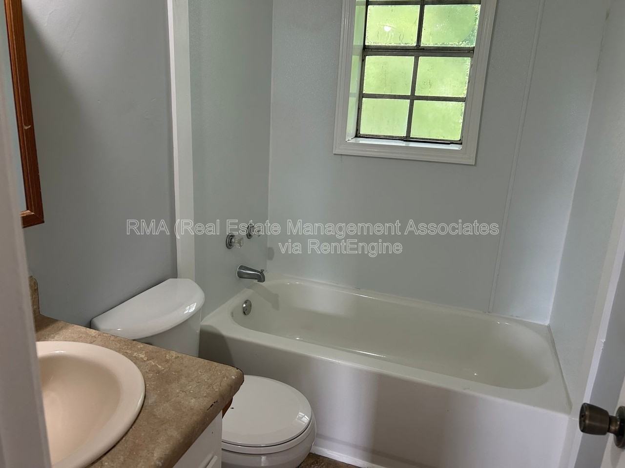 118 Quincy Ave #C - Photo 5 of 5