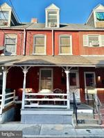 featured image of 625 Lake St