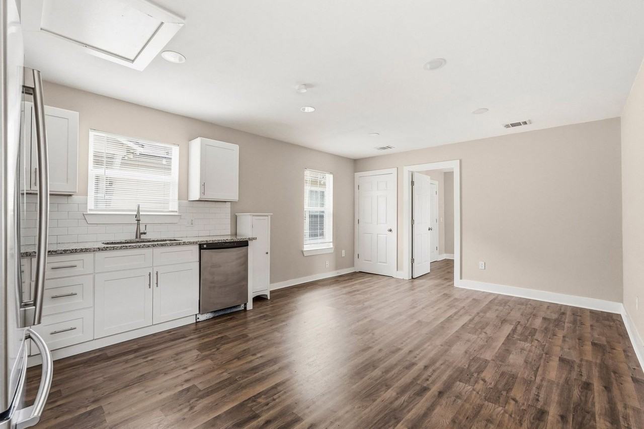 3822 Lila St - Photo 3 of 24