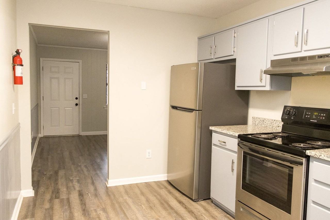 1418 Baggett Rd #1516 - Photo 5 of 13