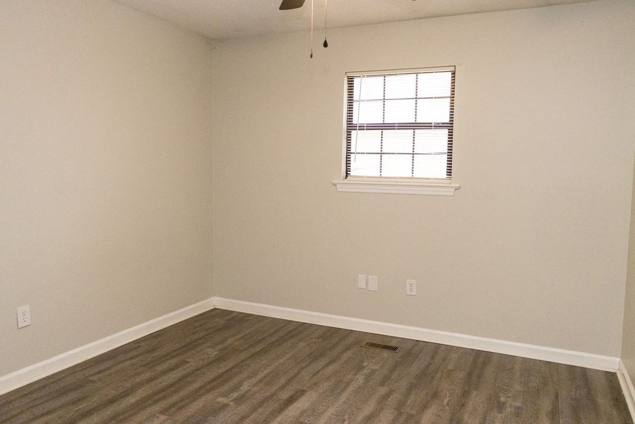 1418 Baggett Rd #1516 - Photo 7 of 13