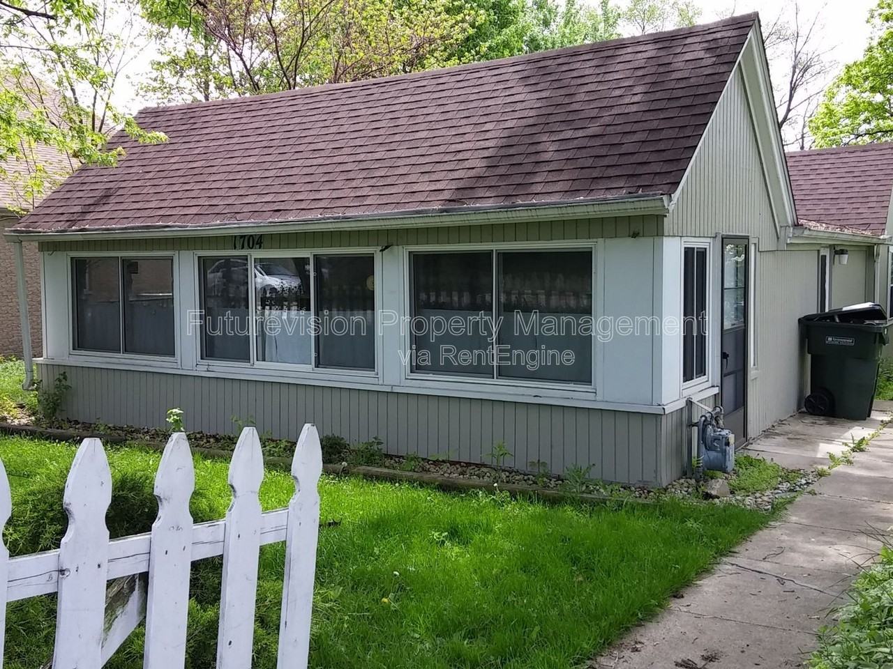 1704 Belleview Ave - Photo 2 of 22