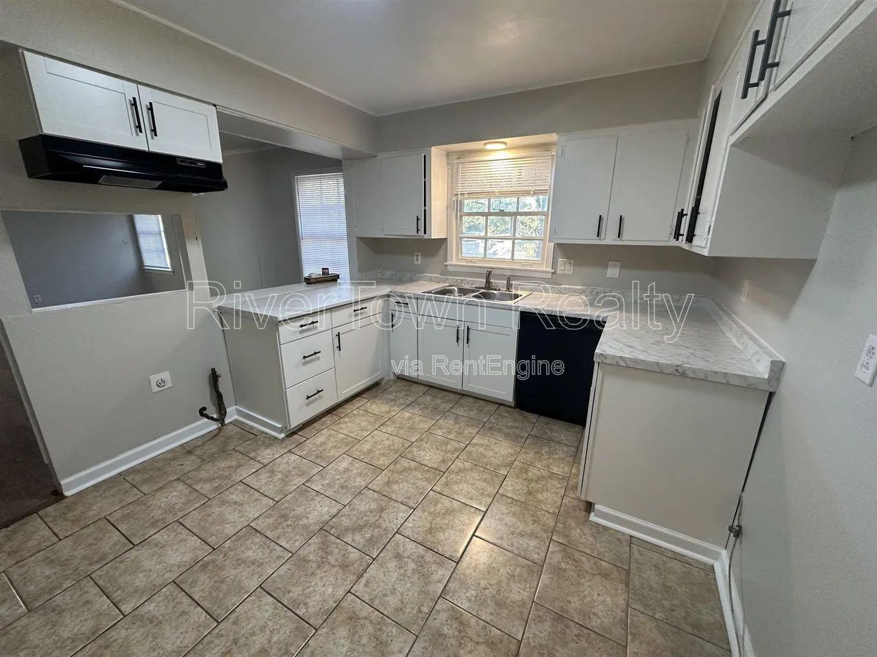 3265 Hanna Dr - Photo 6 of 26