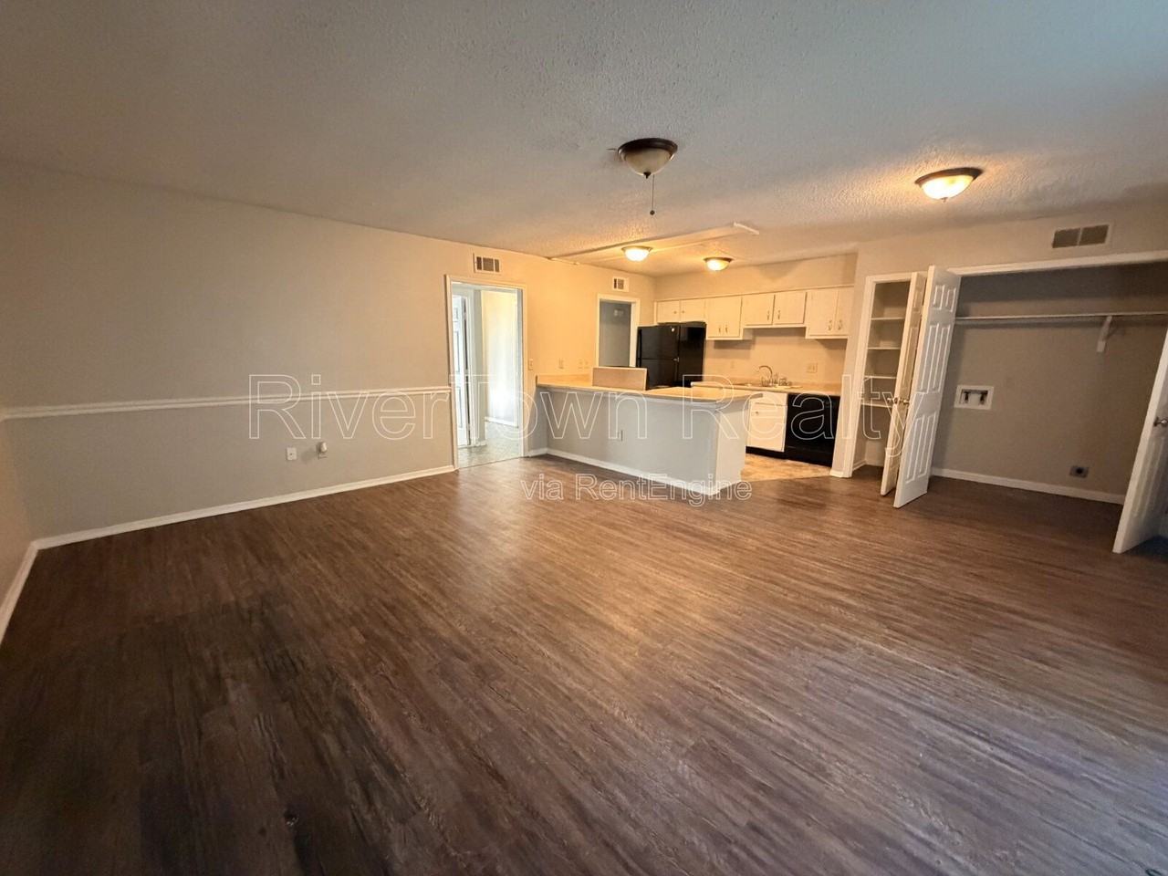 6989 Cherry Blossom Dr - Photo 6 of 17