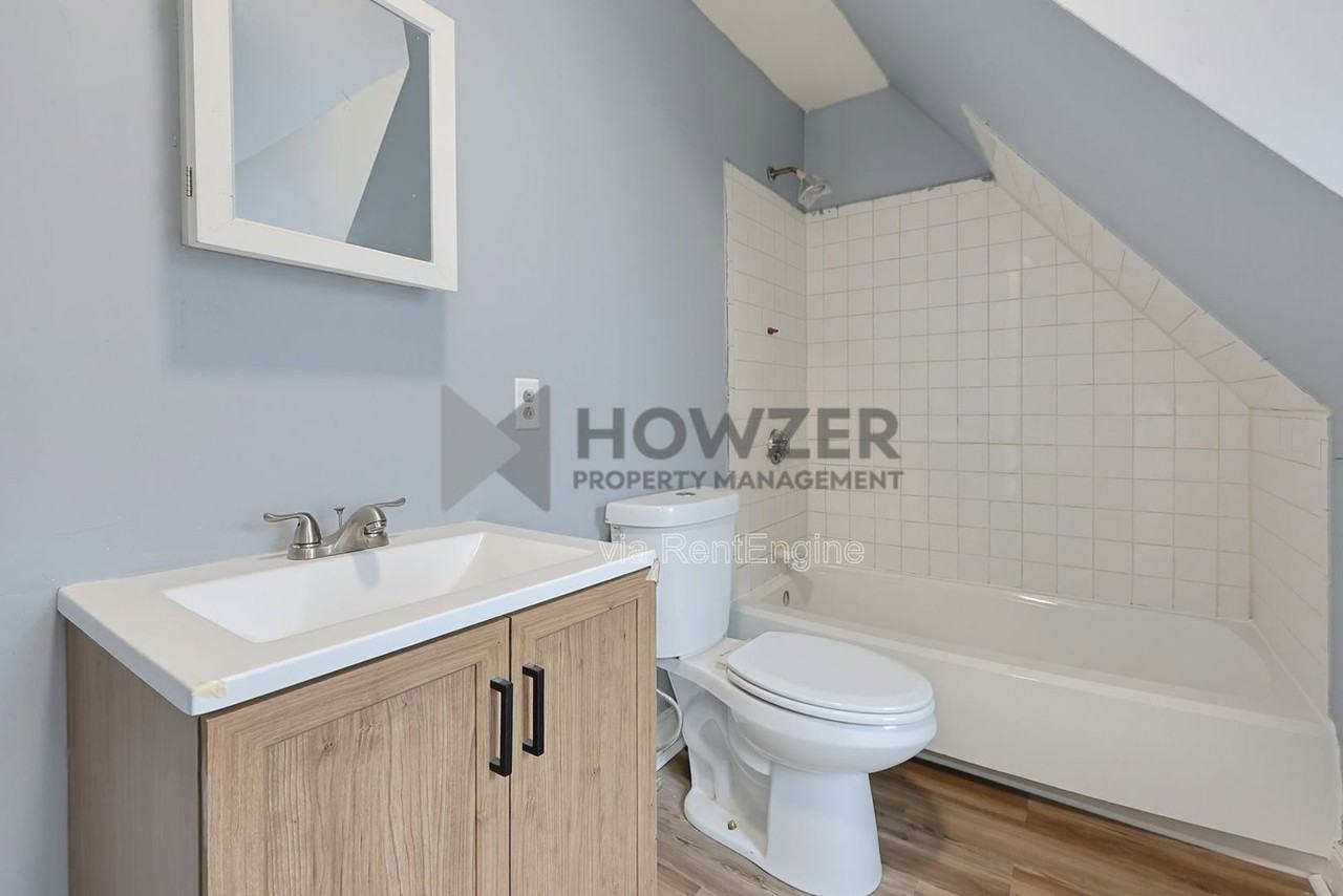 54 Broadway - Photo 2 of 20