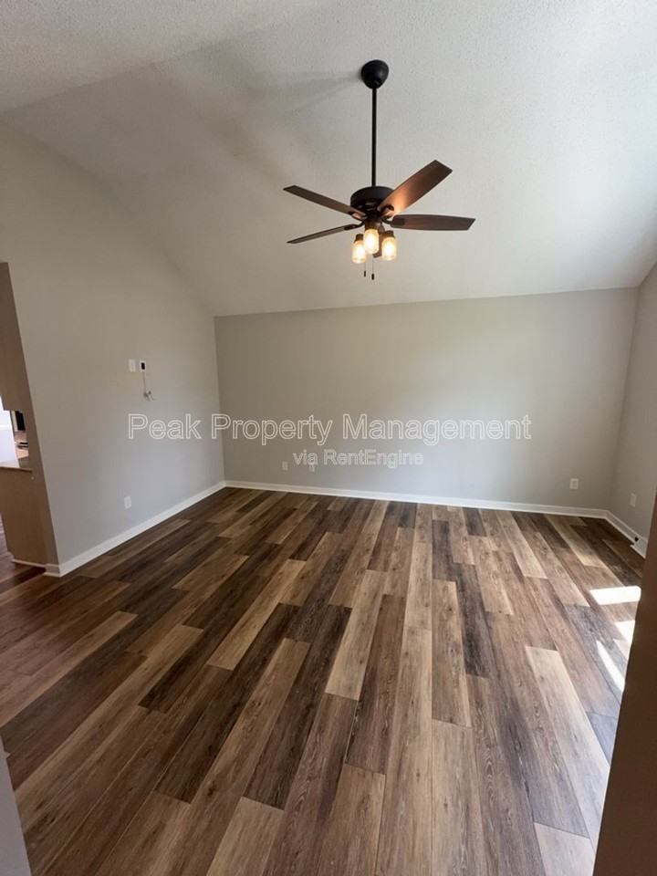 11548 New Forest Trl - Photo 2 of 13