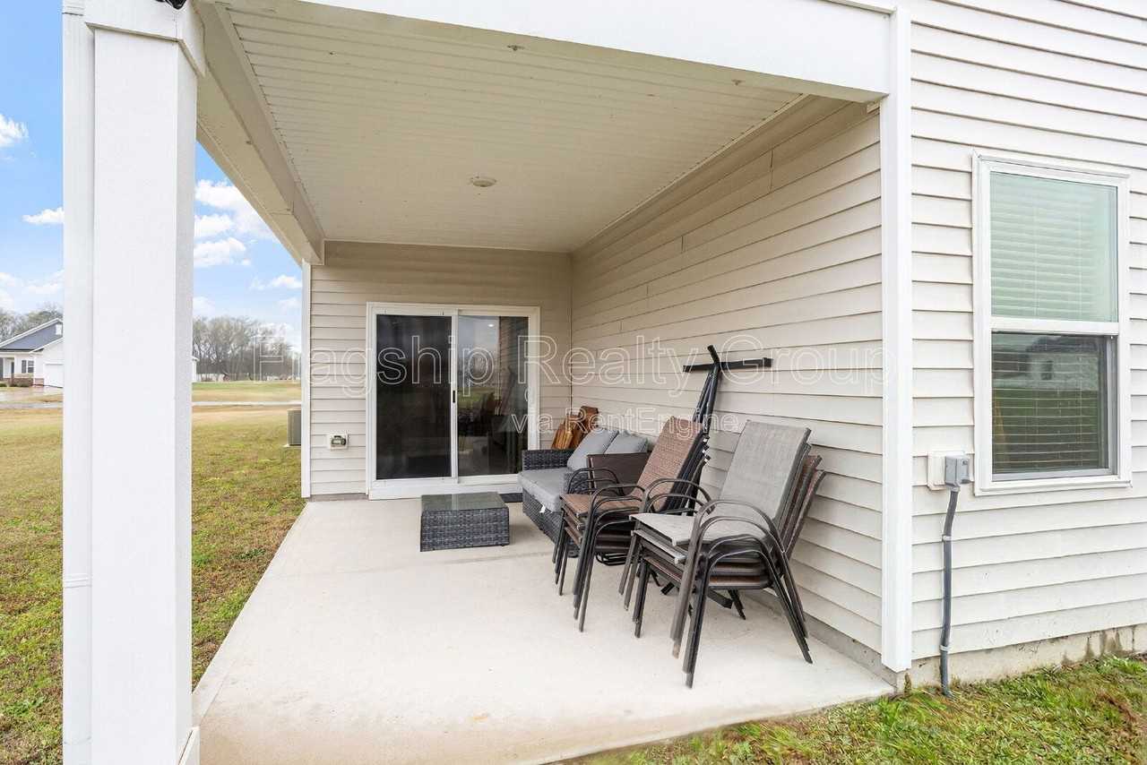 303 Kenison Way - Photo 6 of 50