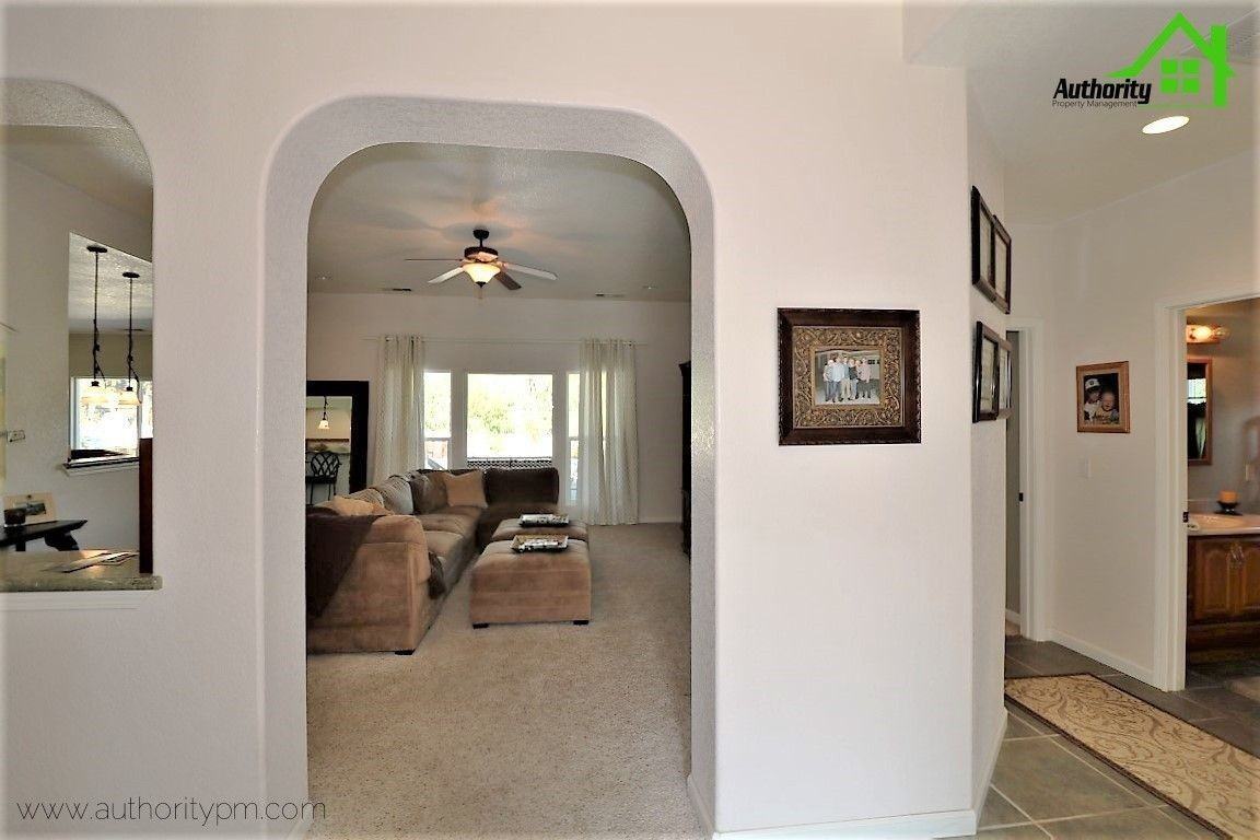 14270 Quail Springs Rd - Photo 7 of 34
