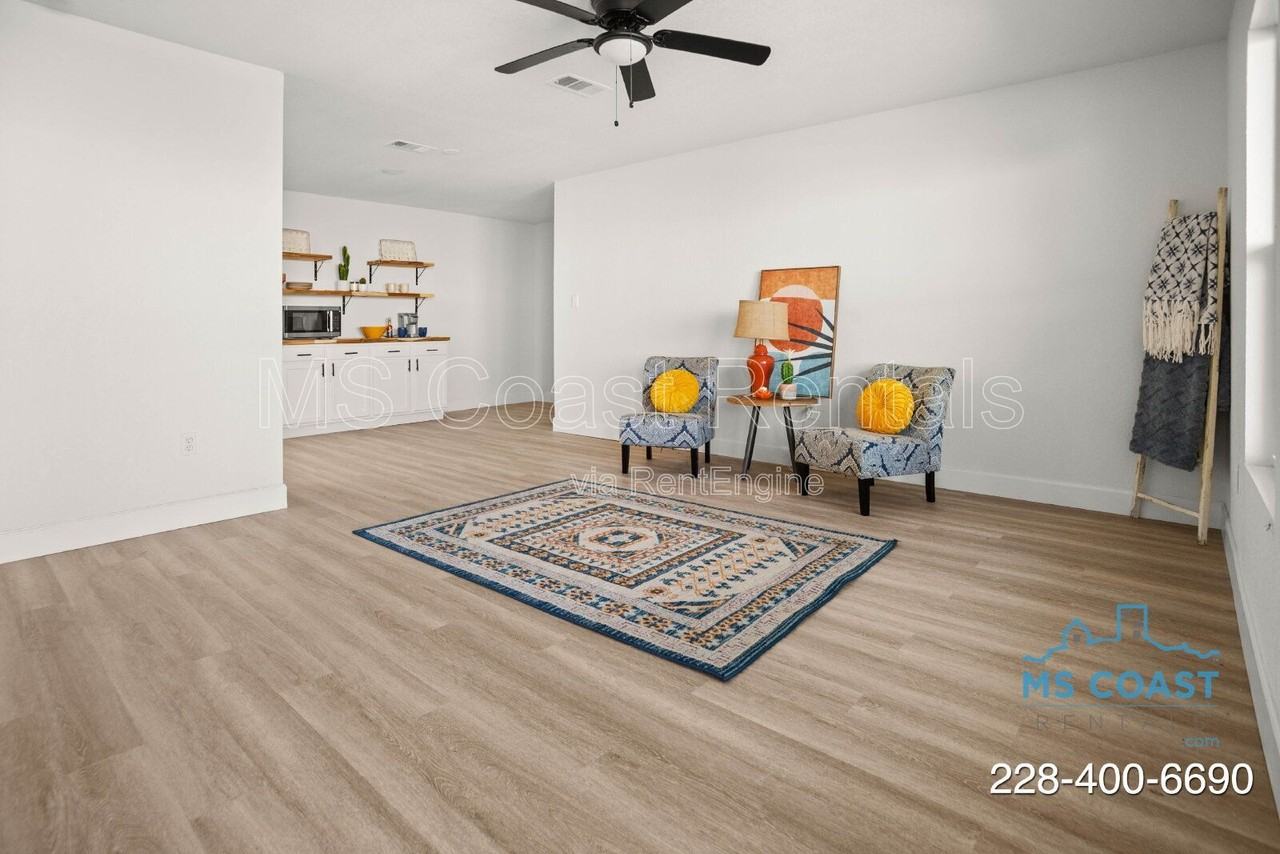 218 Dogwood Dr - Photo 5 of 32