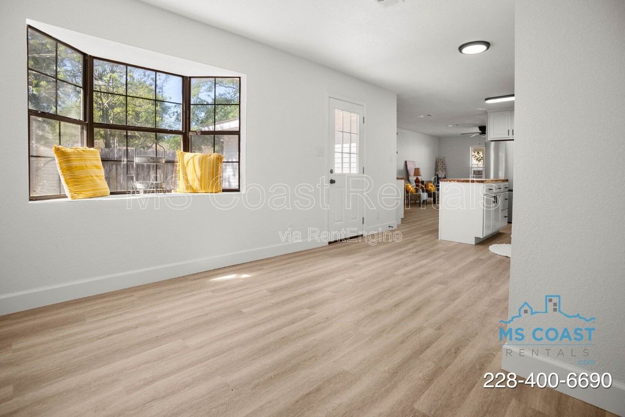 218 Dogwood Dr - Photo 6 of 32