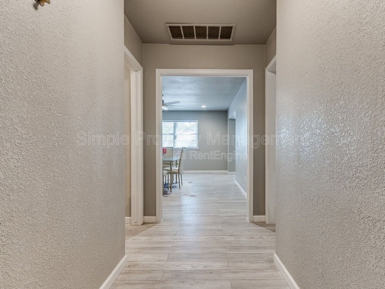 4136 Nw 61st Ter - Photo 3 of 40