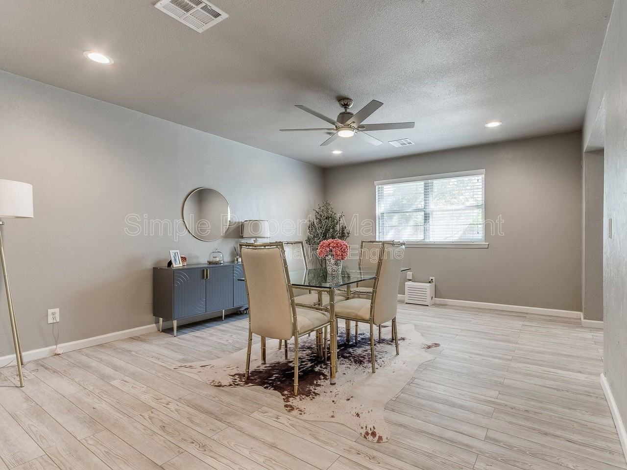 4136 Nw 61st Ter - Photo 6 of 40