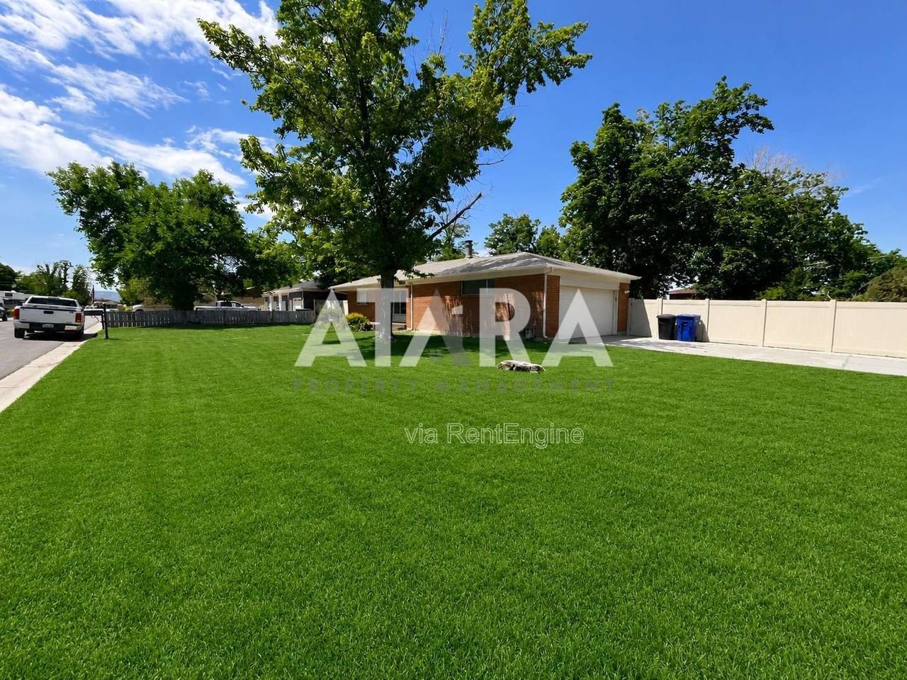 8696 S 1645 E - Photo 4 of 21