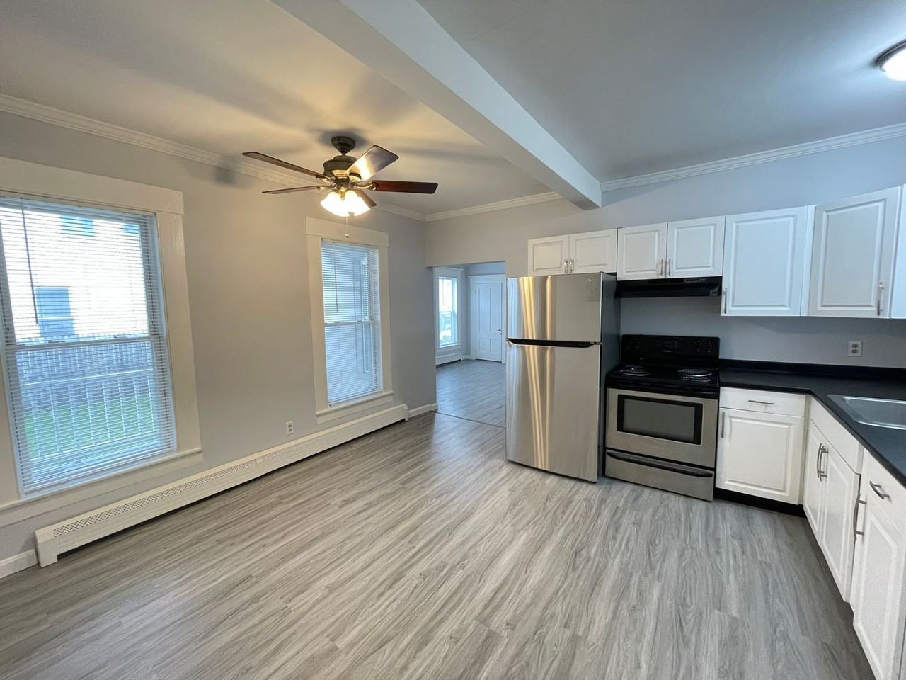 188 Laurel St #1 - Photo 5 of 25