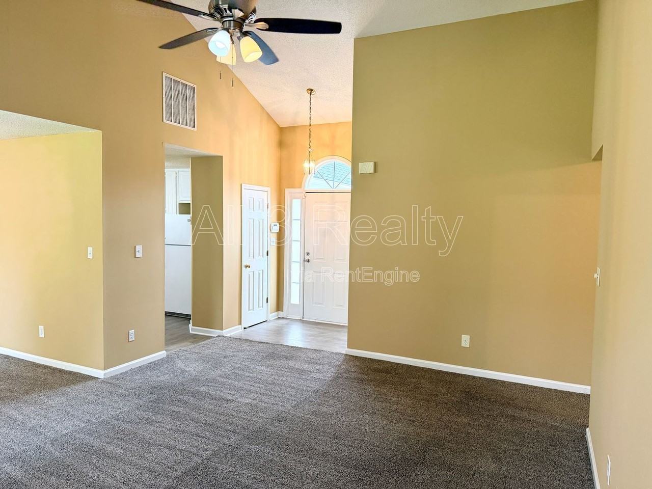 545 Plantation Cv - Photo 3 of 27