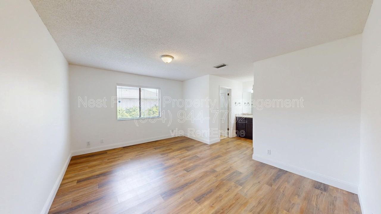 111 Lobelia Rd - Photo 4 of 30