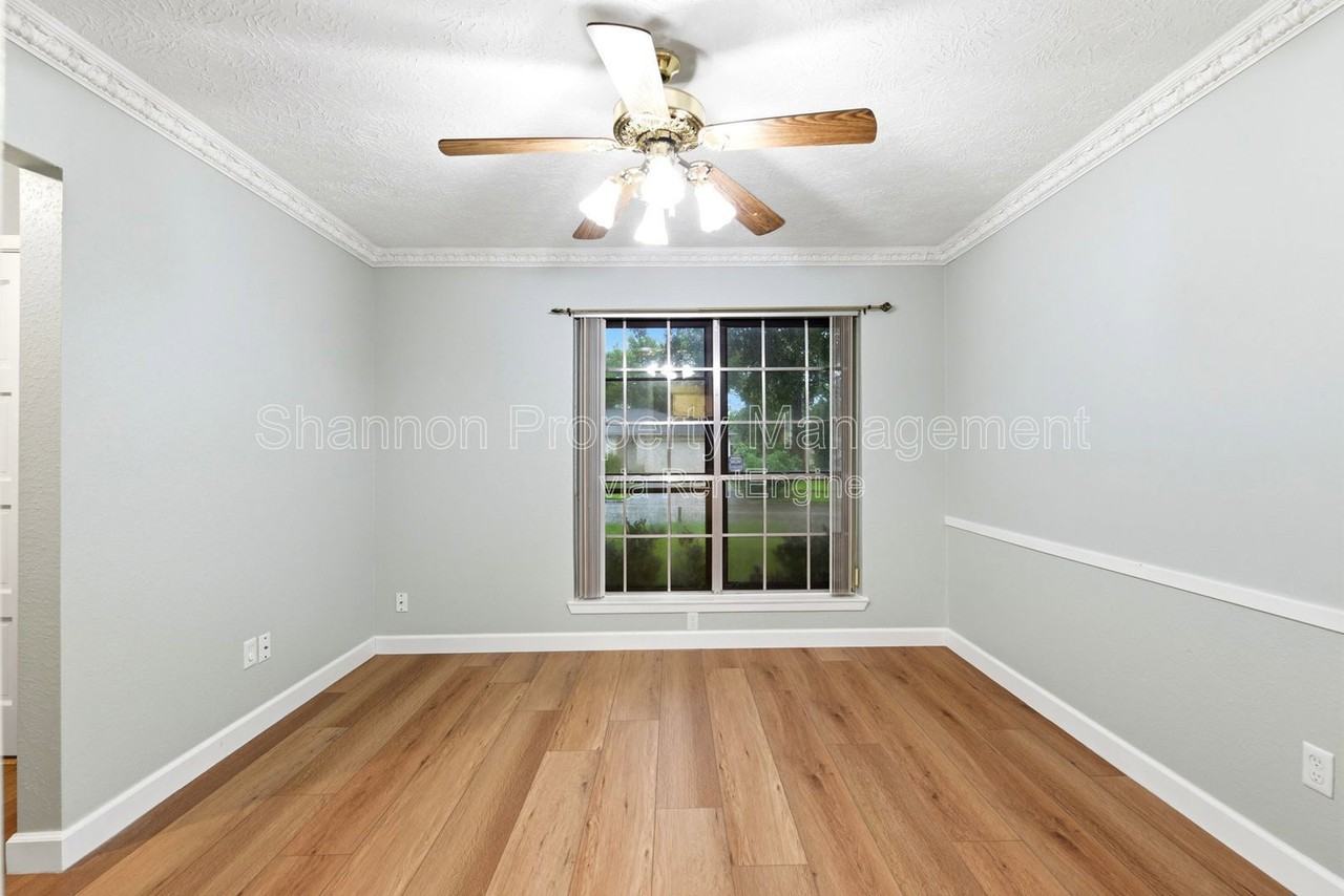 6009 Leafwood Cir - Photo 6 of 38