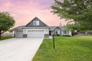 879 N Traquair Pl - Photo 1 of 1