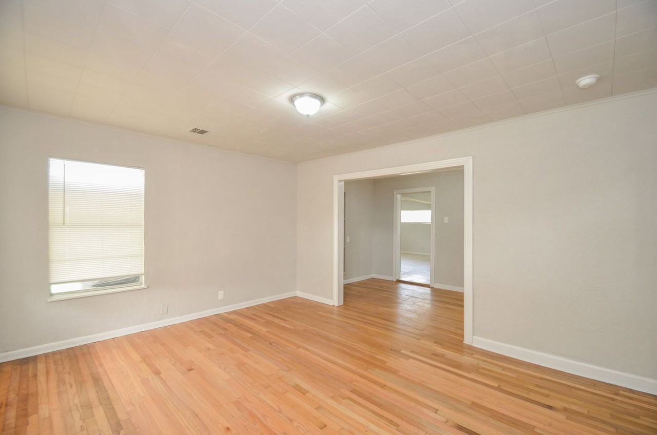 217 Owens St - Photo 4 of 21