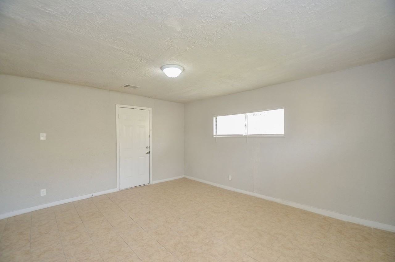 217 Owens St - Photo 7 of 21