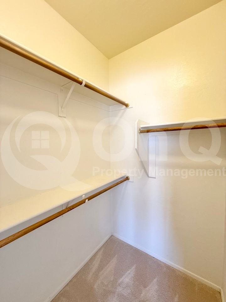 7732 E Western Hills St - Photo 4 of 39