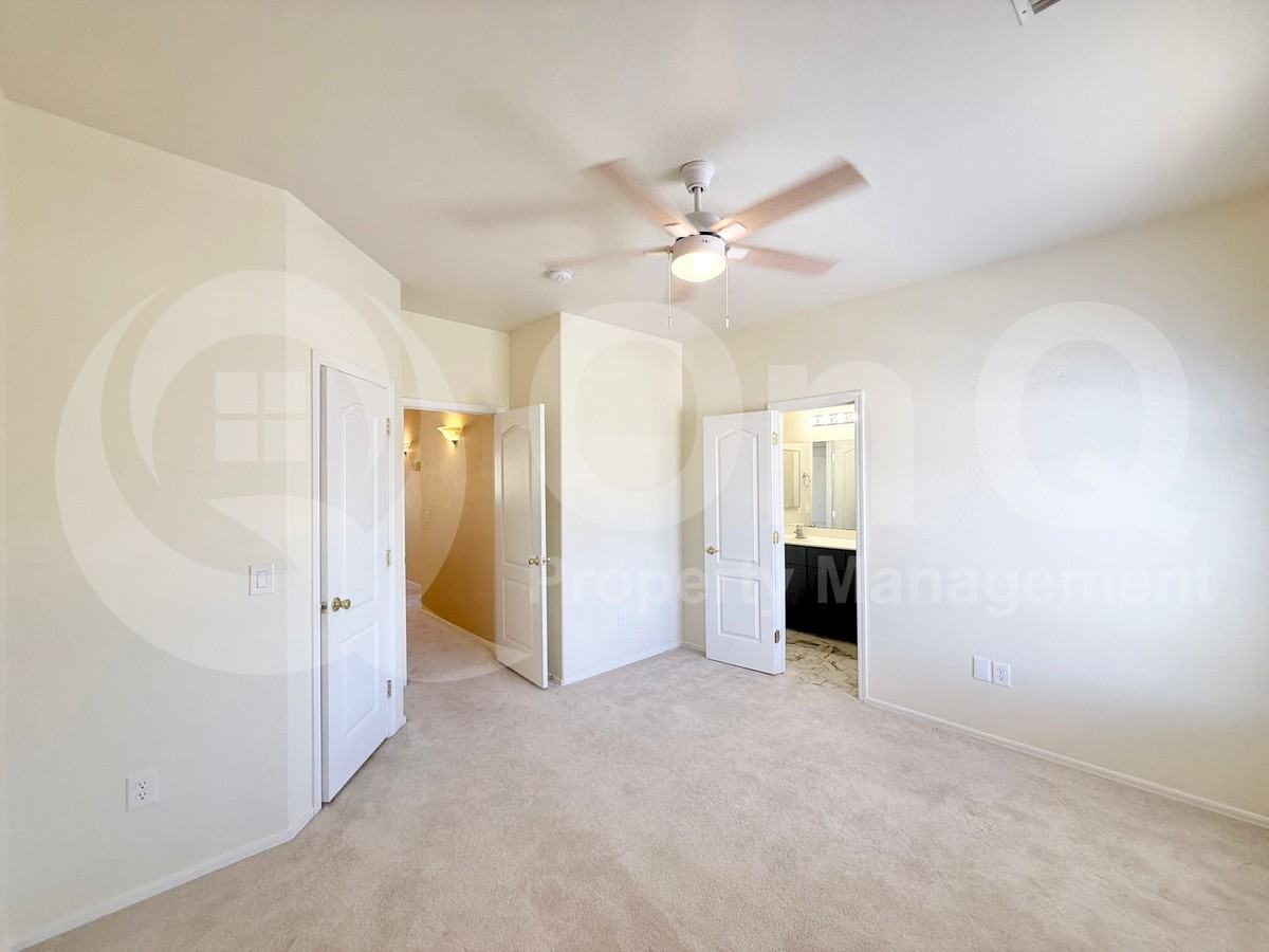 7732 E Western Hills St - Photo 5 of 39