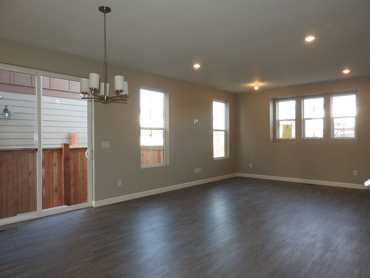 9320 E 61st Ave - Photo 3 of 21