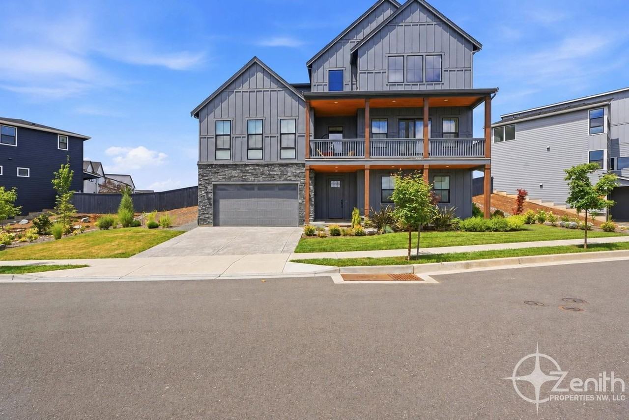 382 W Fir Loop - Photo 2 of 40