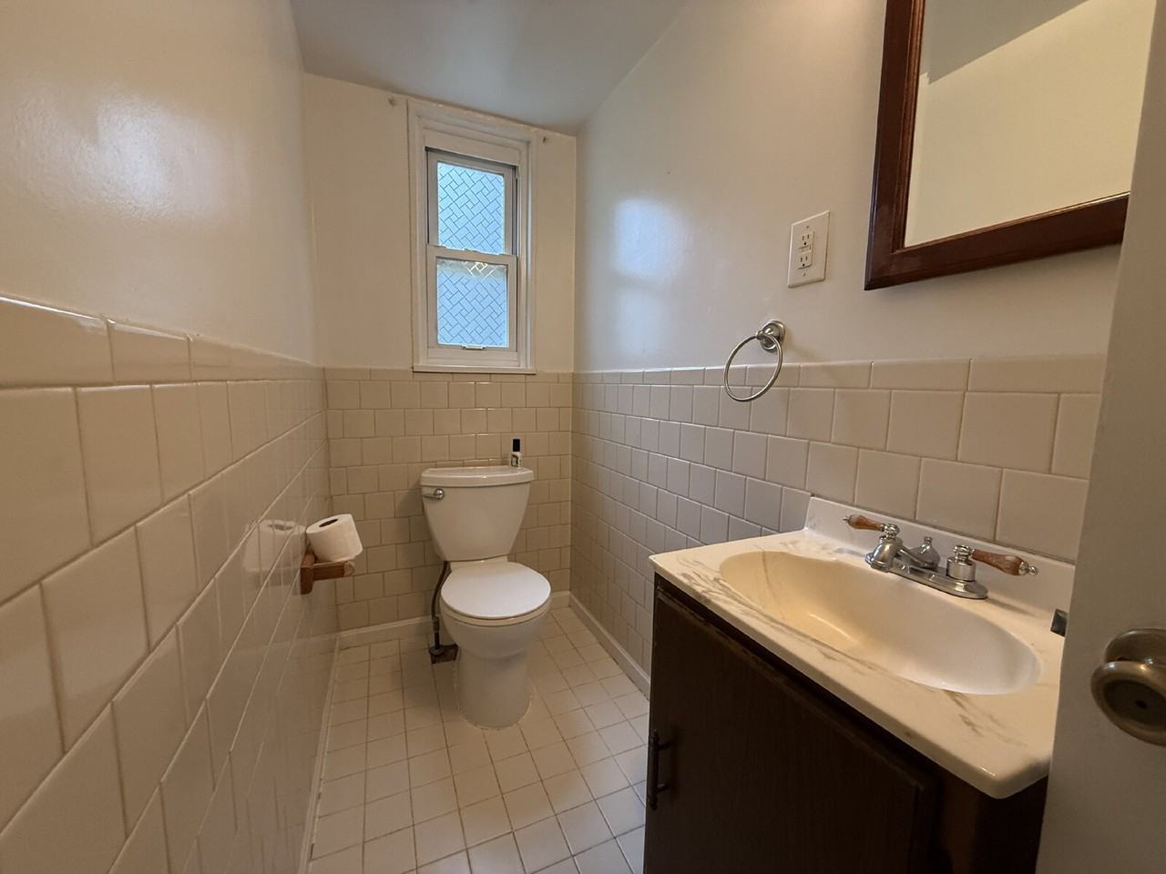 5835 Mount Vernon Dr - Photo 4 of 13