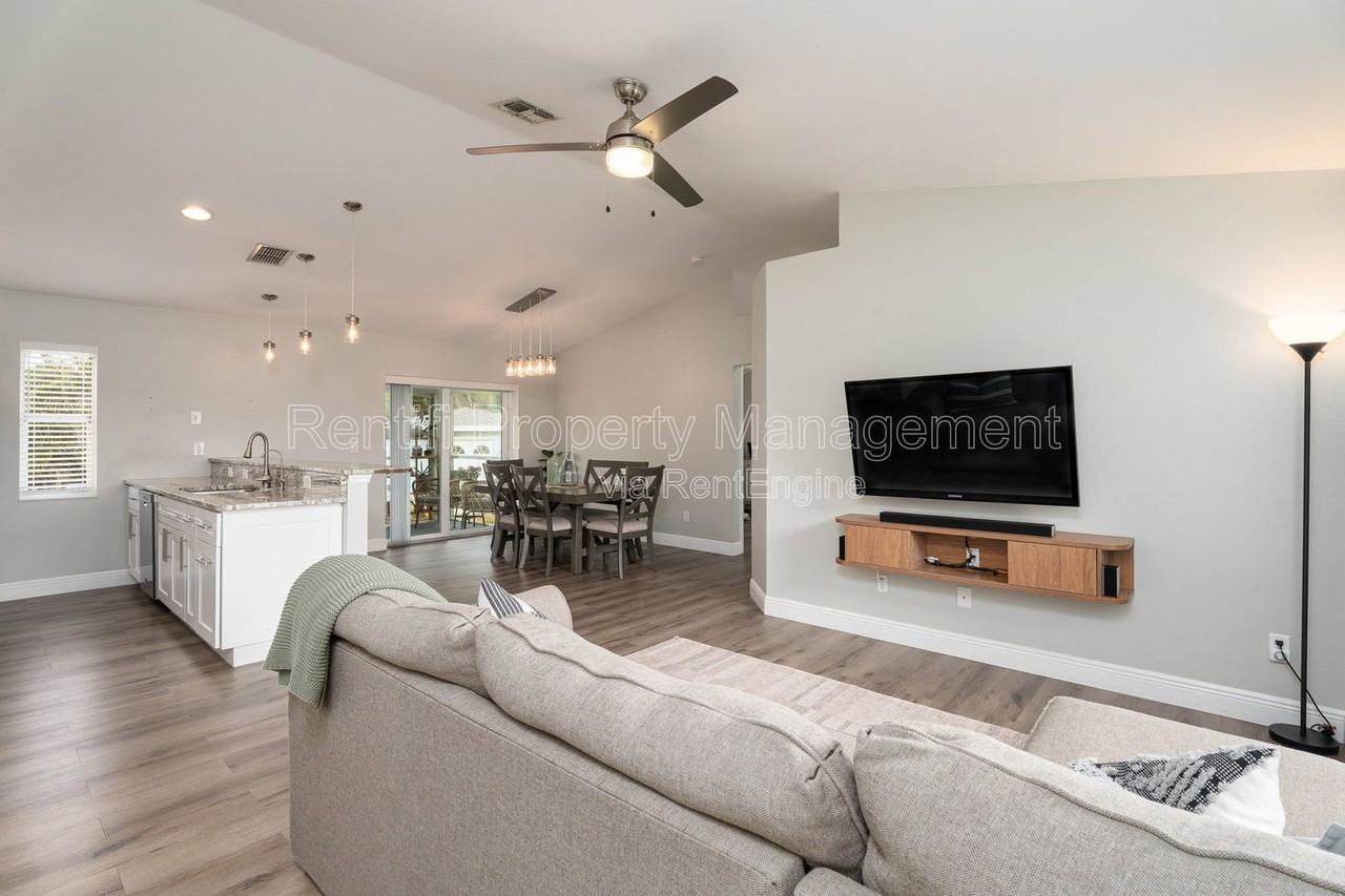 18266 Fuchsia Rd - Photo 5 of 29