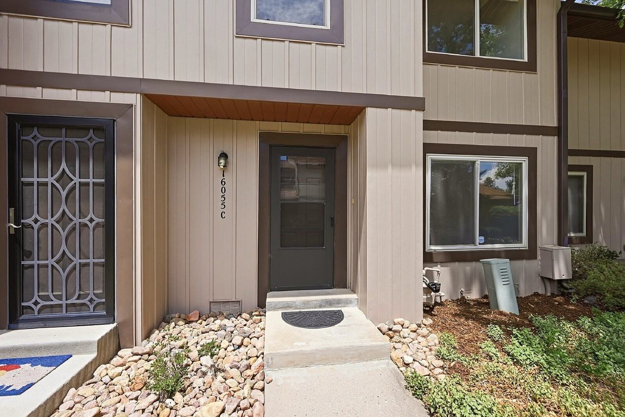 16055 E Ithaca Pl #C - Photo 3 of 30