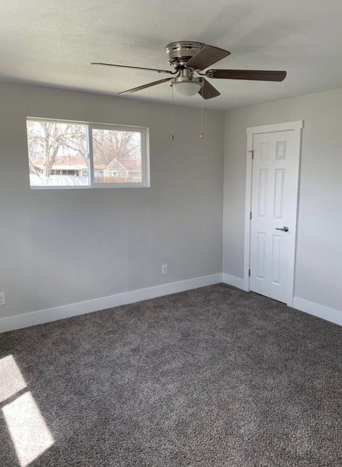 1173 Moline St - Photo 5 of 7