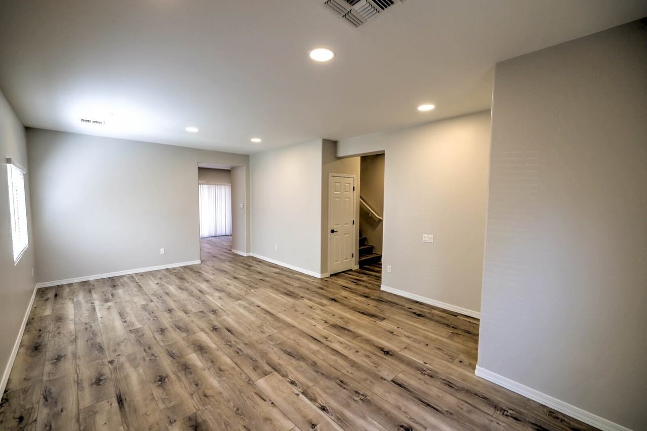 838 W Calle Valenciana - Photo 7 of 34
