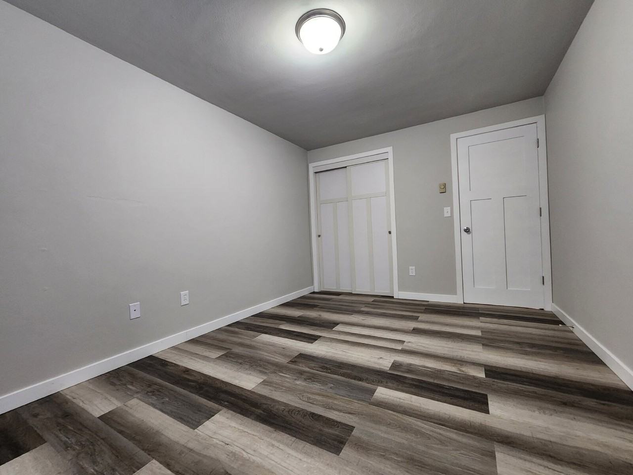 712 George St - Photo 4 of 12