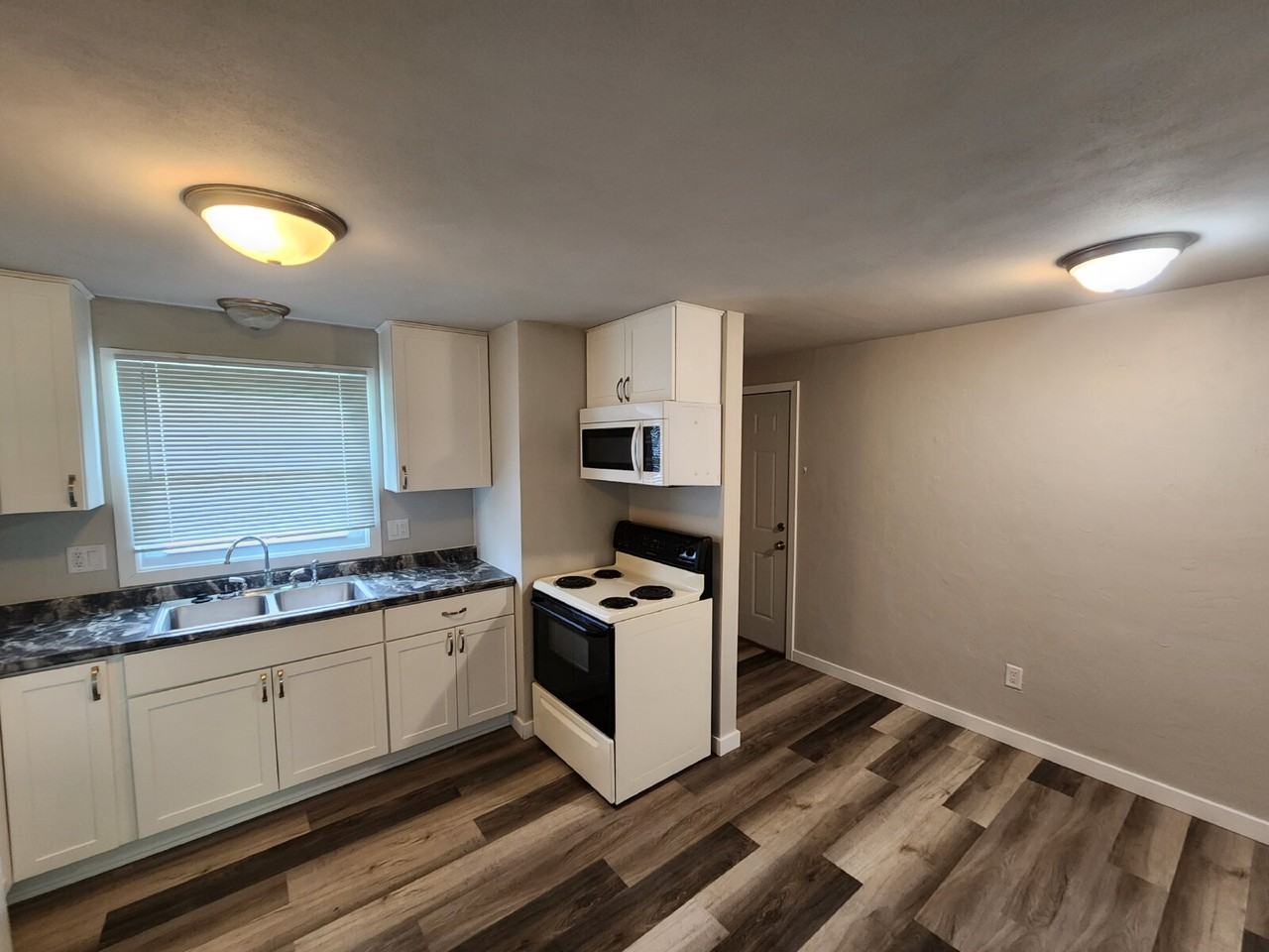 712 George St - Photo 7 of 12