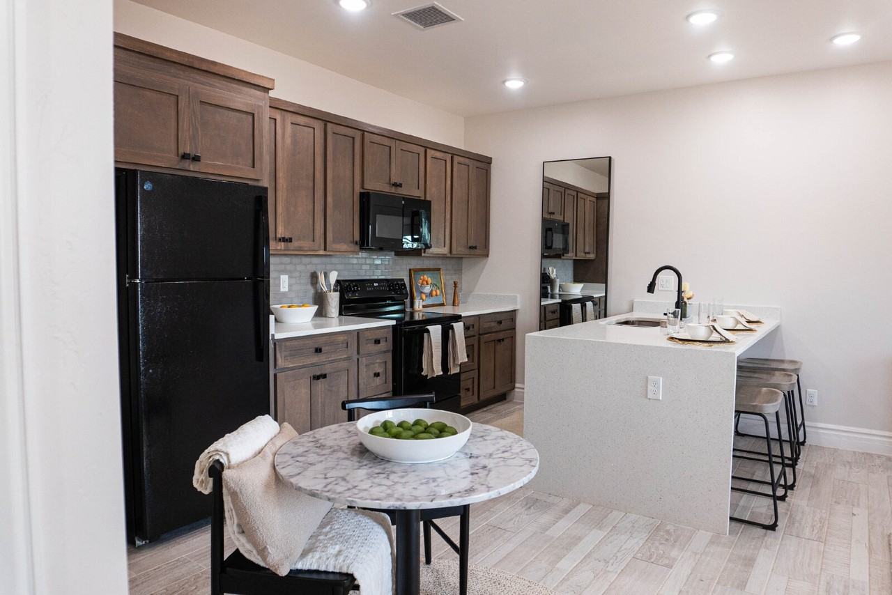 Apt #9 - Photo 2 of 10