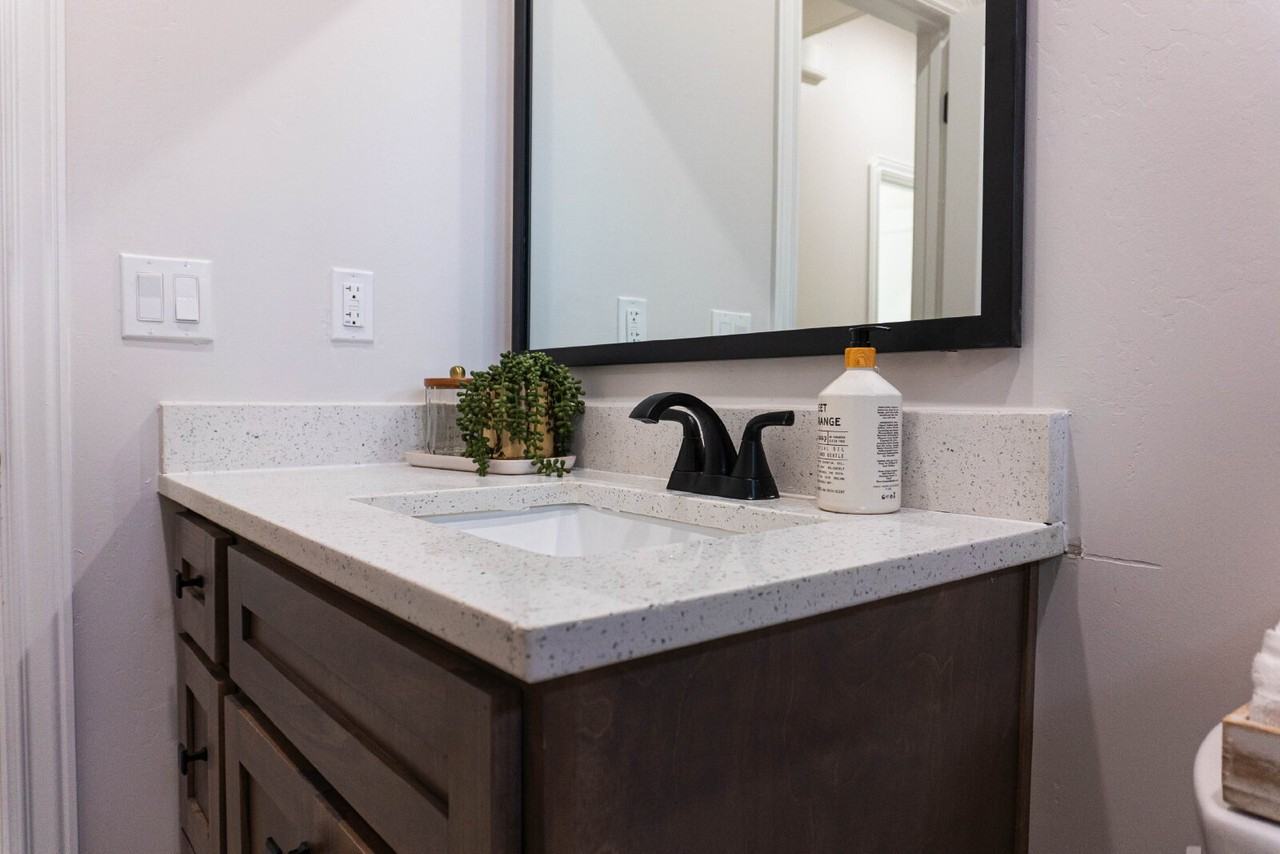 Apt #9 - Photo 6 of 10