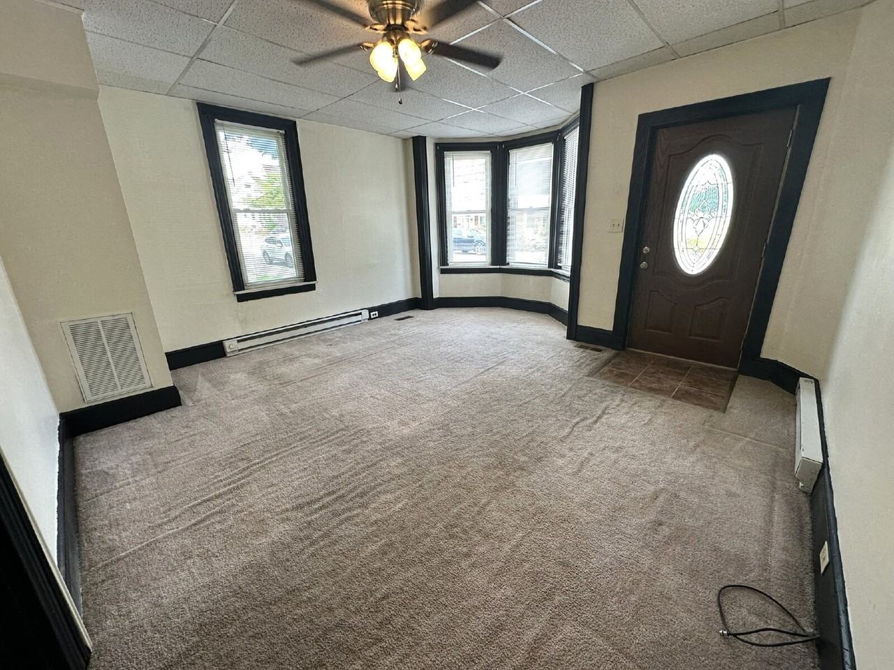 47 Middle St - Photo 2 of 12