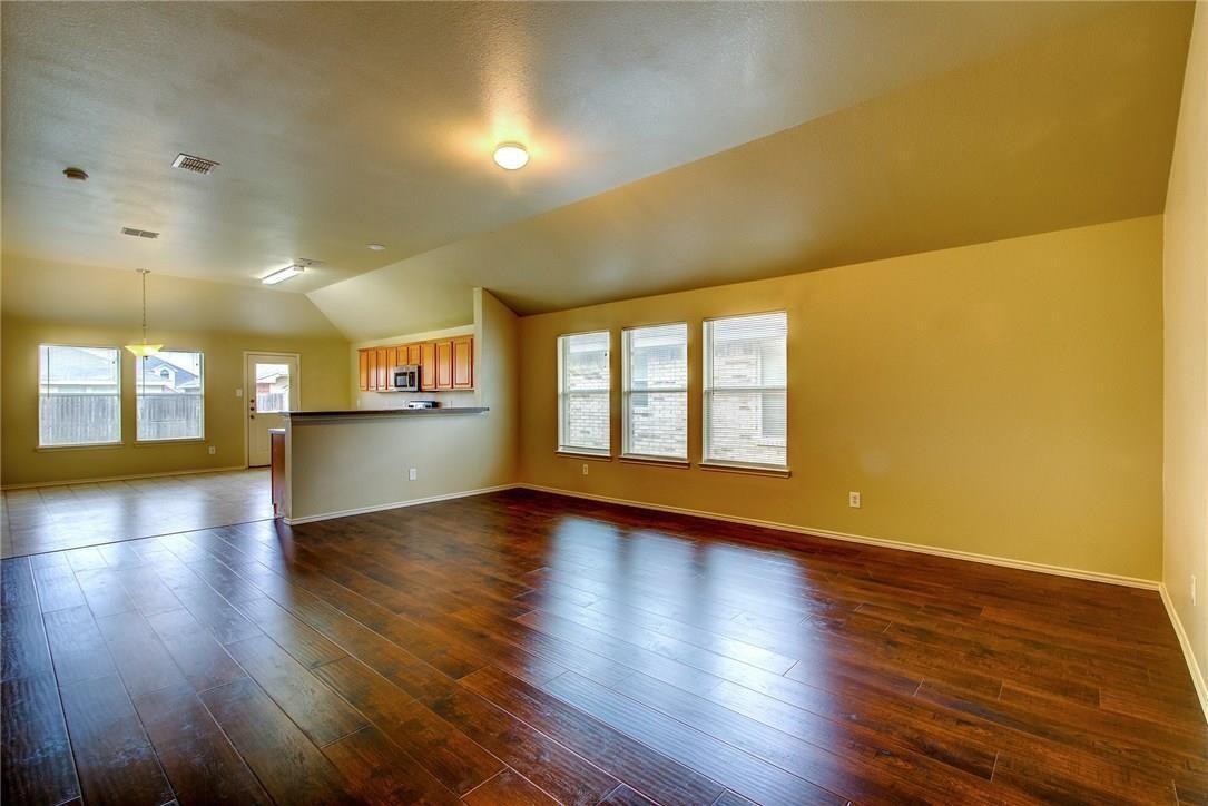 8513 Prairie Wind Trl - Photo 5 of 29