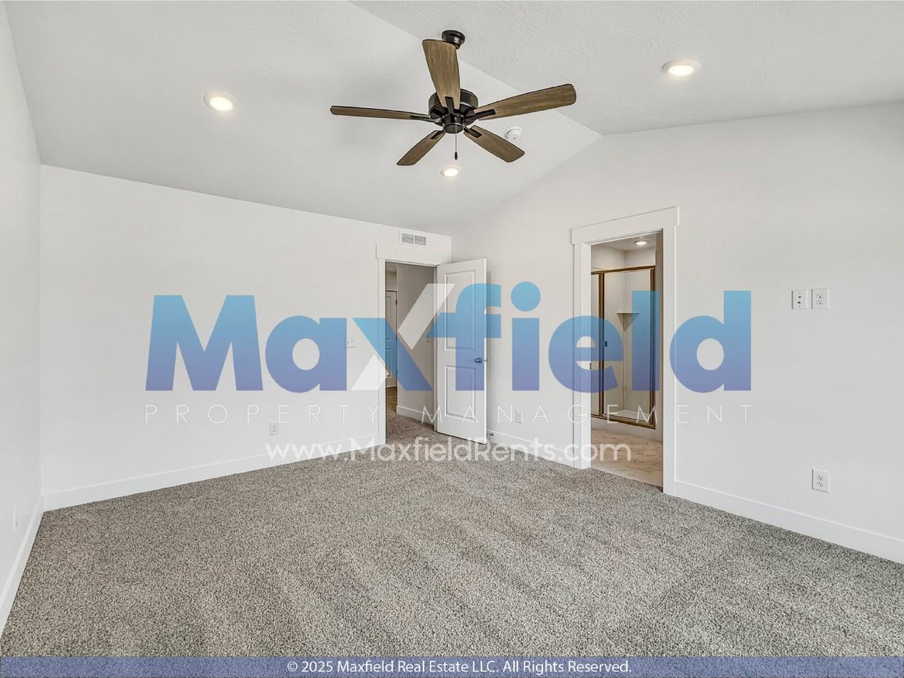 1376 N Meadow Ln - Photo 4 of 20