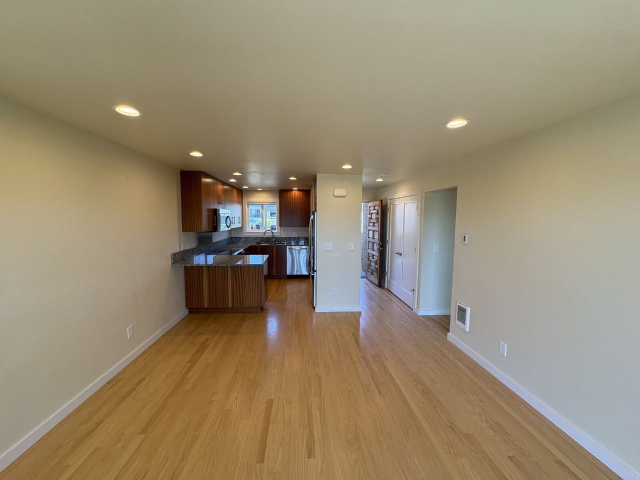 230 3rd Ave S - Photo 4 of 15