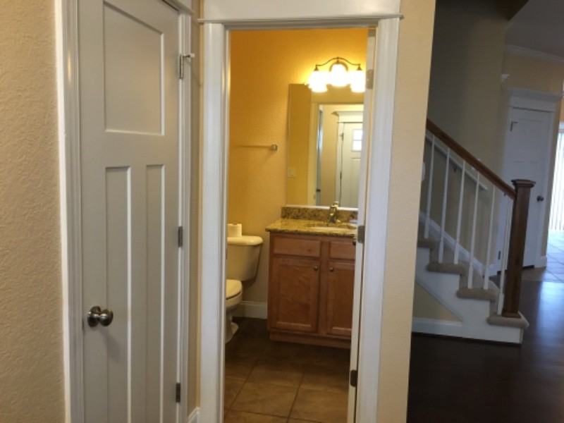 3136 Codorus St - Photo 4 of 36