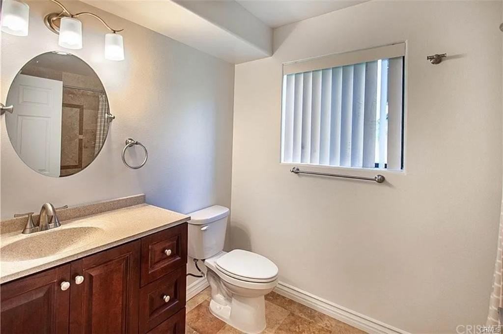 5264 Satsuma Ave #9 - Photo 6 of 16