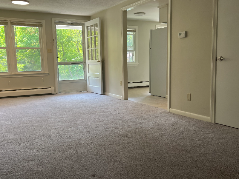 1229 Main St #E - Photo 6 of 9