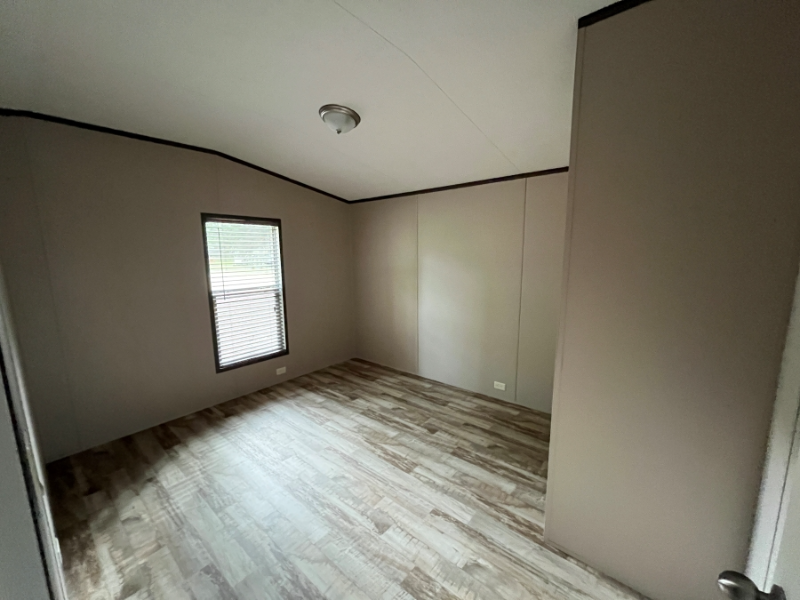 490 Private Road - Photo 7 of 12
