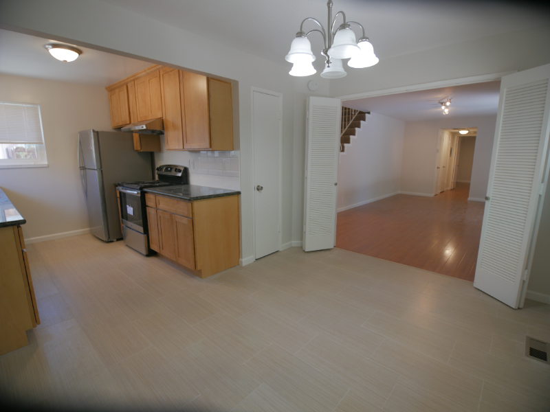 1285 Manchester Dr #2 - Photo 4 of 24