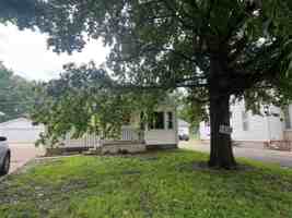 featured image of 1030 N Macarthur Blvd
