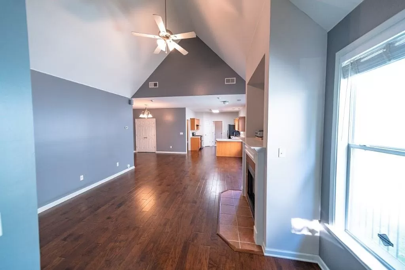 1364 Harbor Park Dr - Photo 2 of 14