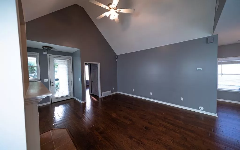 1364 Harbor Park Dr - Photo 3 of 14