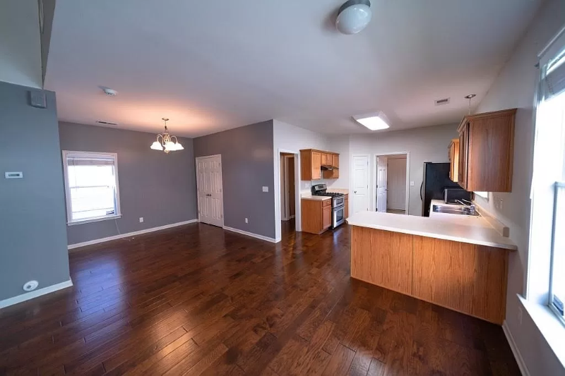 1364 Harbor Park Dr - Photo 4 of 14